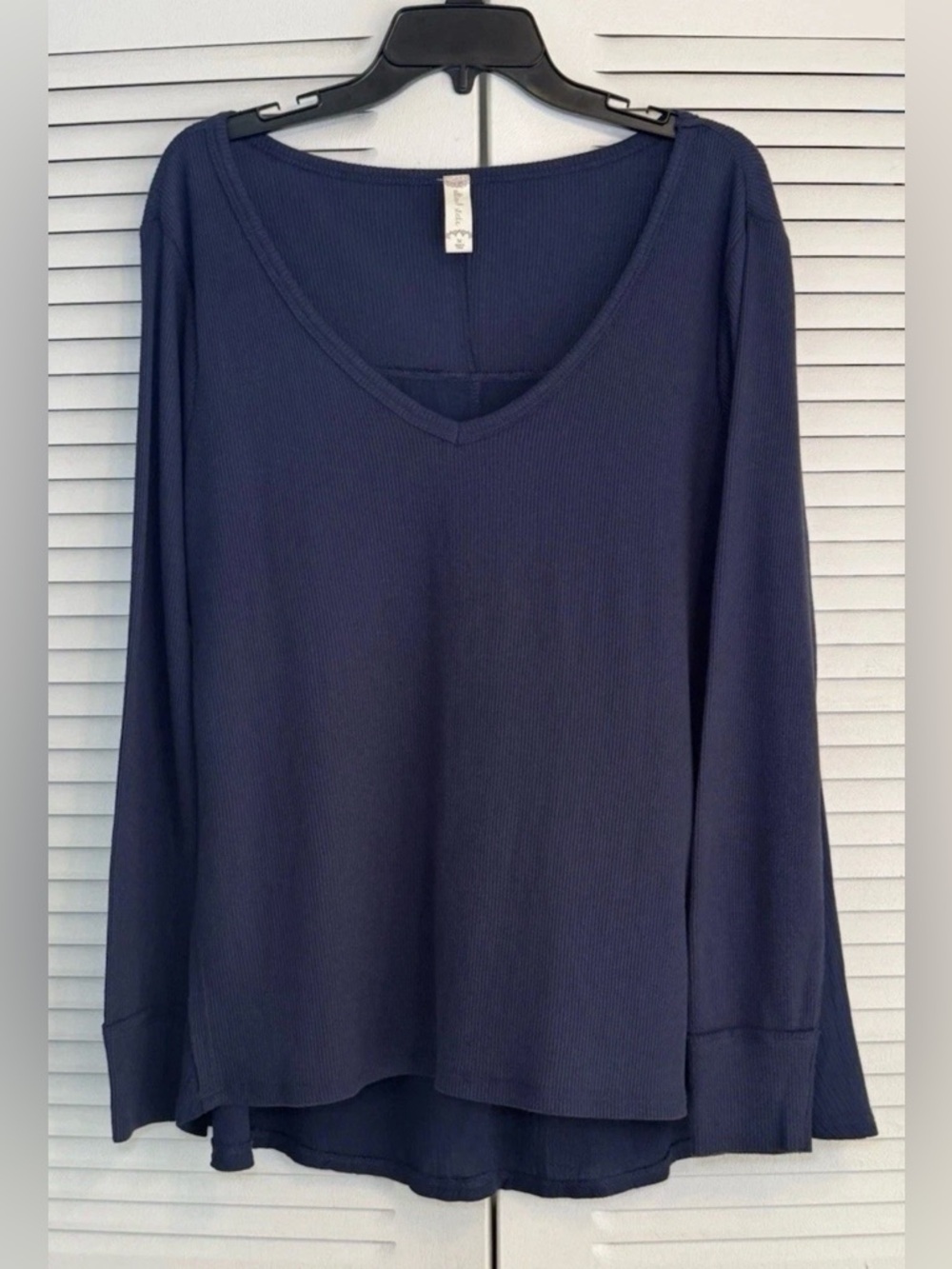 Altar'd State Navy Long Sleeve High Lo Swing Top Shirt Sz M Oversize Flattering